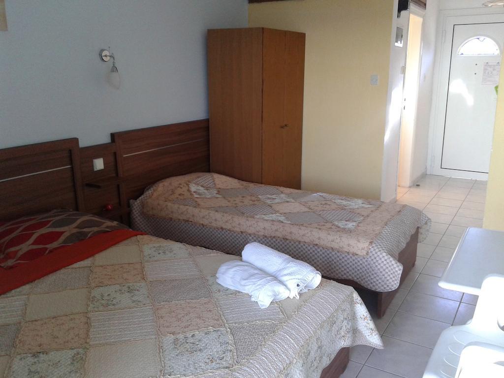 Drenos Rooms View Kallithea  الغرفة الصورة
