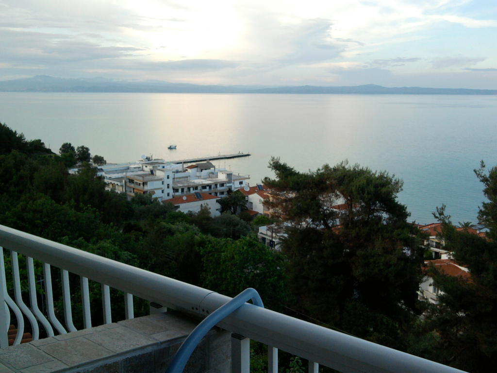 Drenos Rooms View Kallithea  الغرفة الصورة